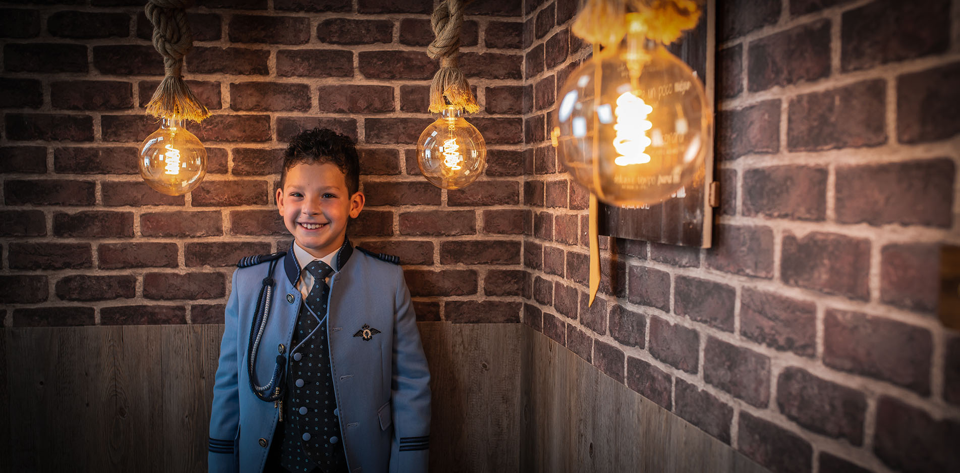 Fotógrafo de Comuniones en Toledo muy barato, Niño traje de Comunión